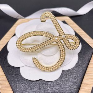 Loewe Pearl Embellished L Brooch In Metal Gold