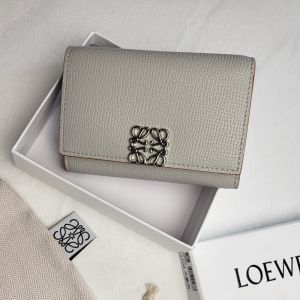 Loewe Small Anagram Trifold Wallet In Pebble Calfskin Grey