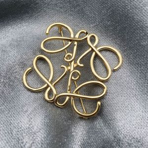 Loewe Anagram Brooch In Metal Gold